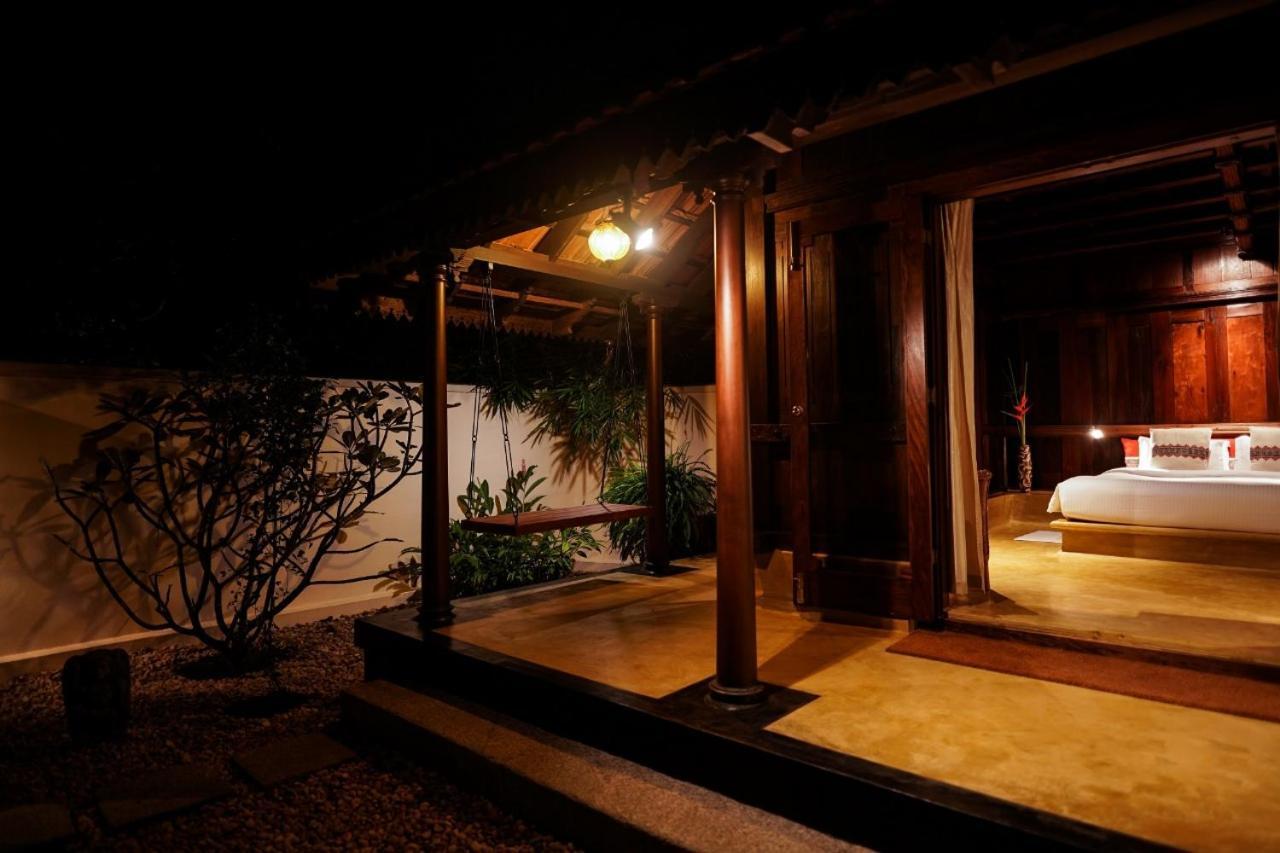 Lakeshore Villa Alappuzha Bagian luar foto