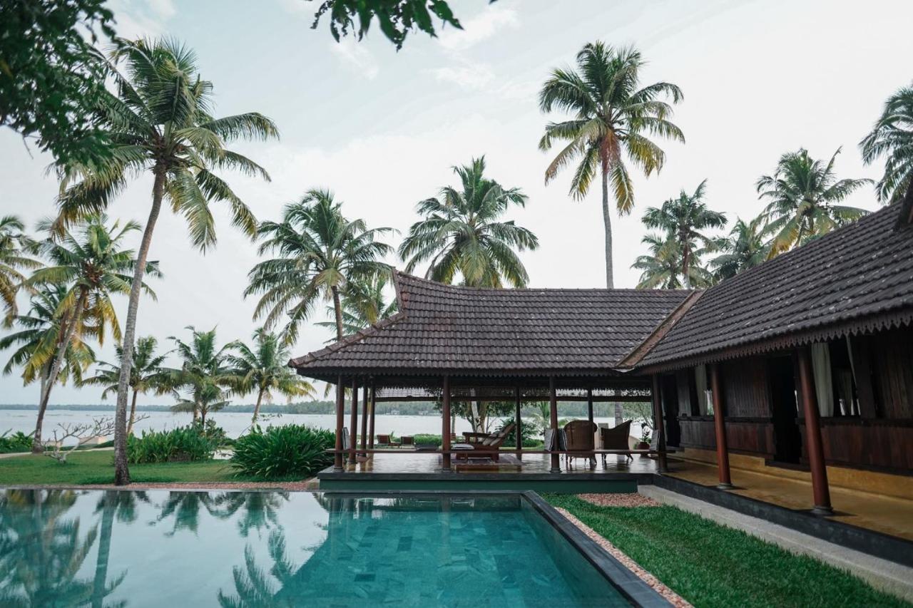 Lakeshore Villa Alappuzha Bagian luar foto